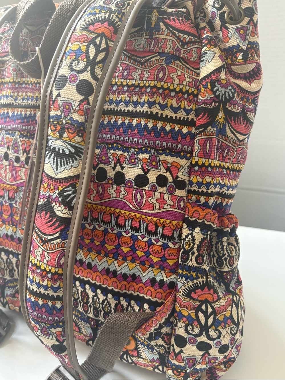 Sakroots Artist Circle Flap Backpack Bohemian Design Fits Up To 13” Laptop New - Picture 8 of 16